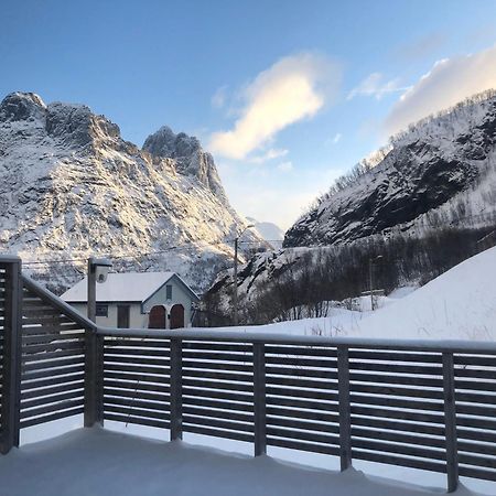 Segla Guesthouse - With View Of Fjord Fjordgard Екстер'єр фото