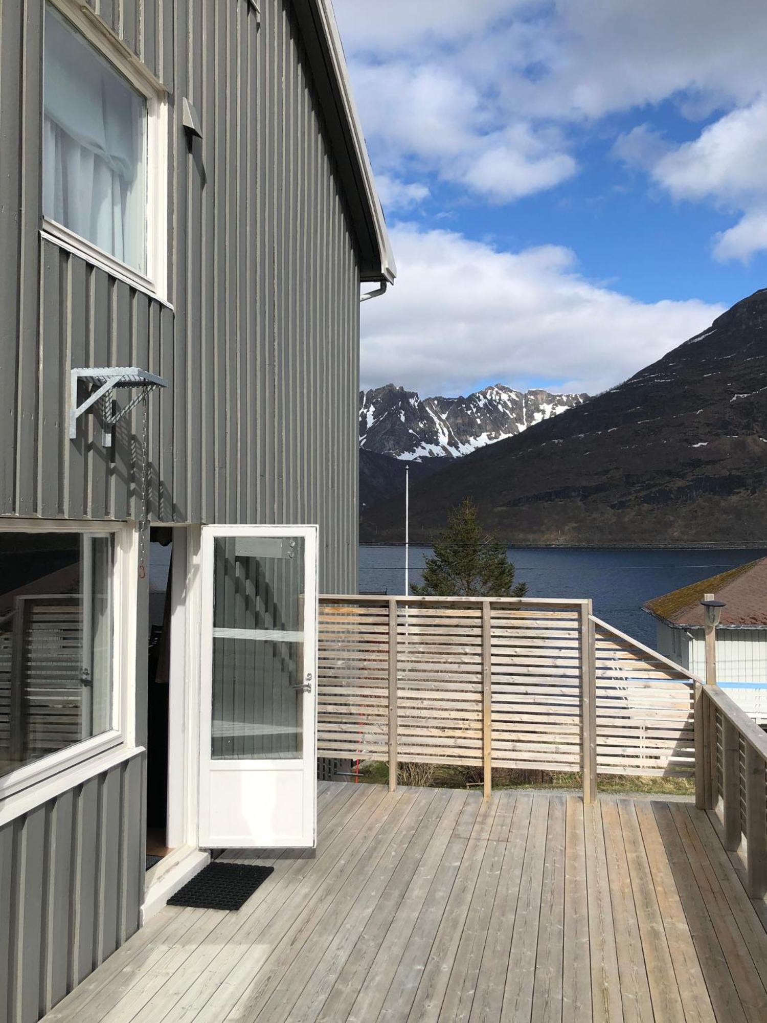 Segla Guesthouse - With View Of Fjord Fjordgard Екстер'єр фото